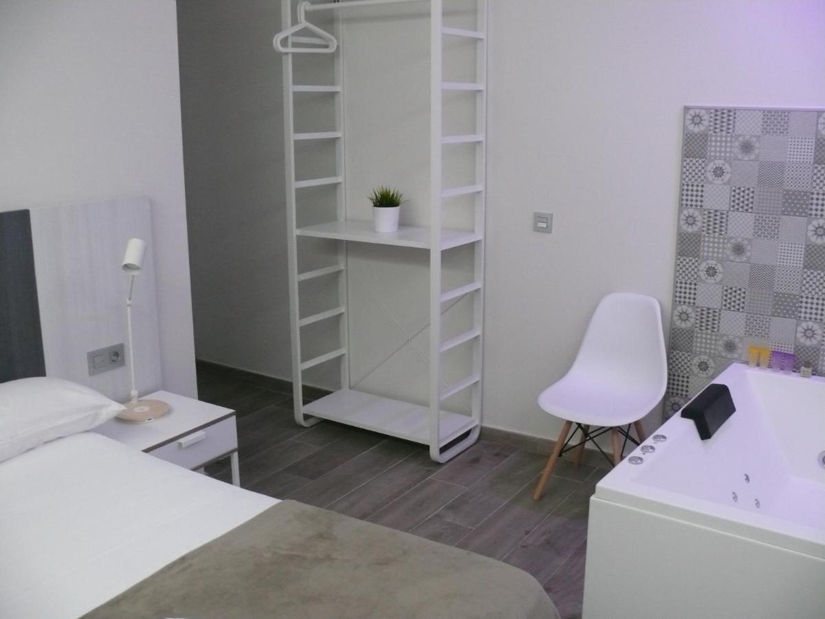 ולנסיה Hostal Letto Dal Mare מראה חיצוני תמונה