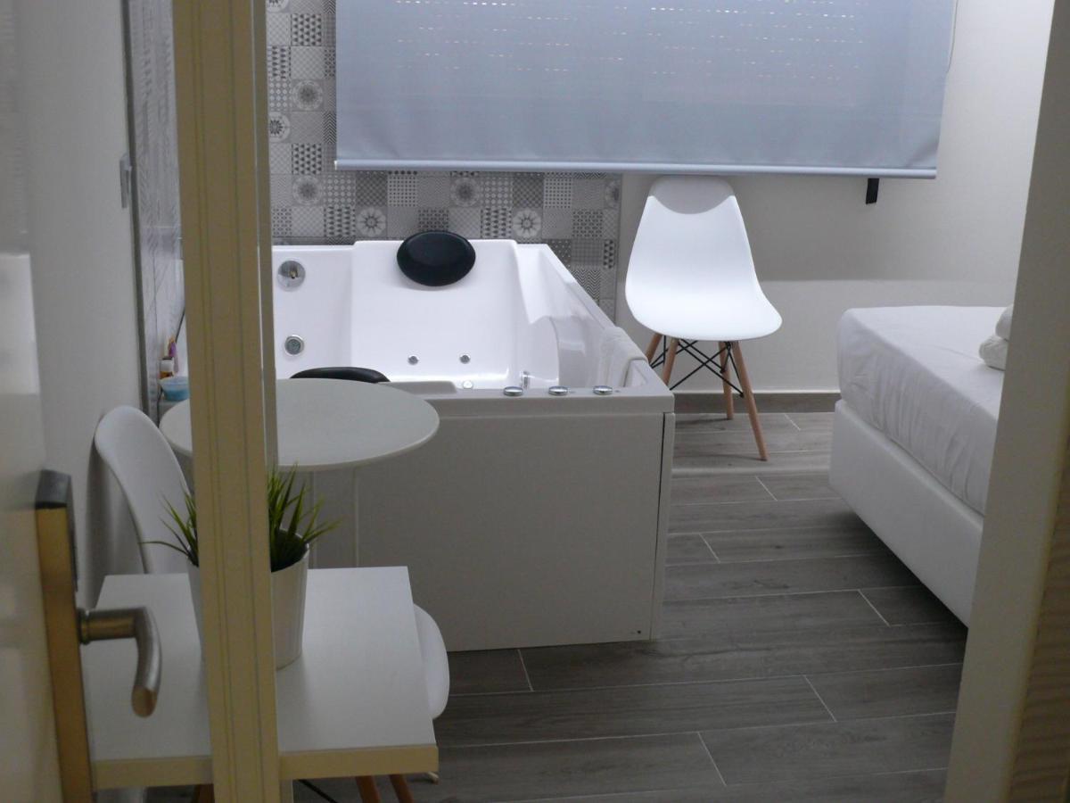 ולנסיה Hostal Letto Dal Mare מראה חיצוני תמונה