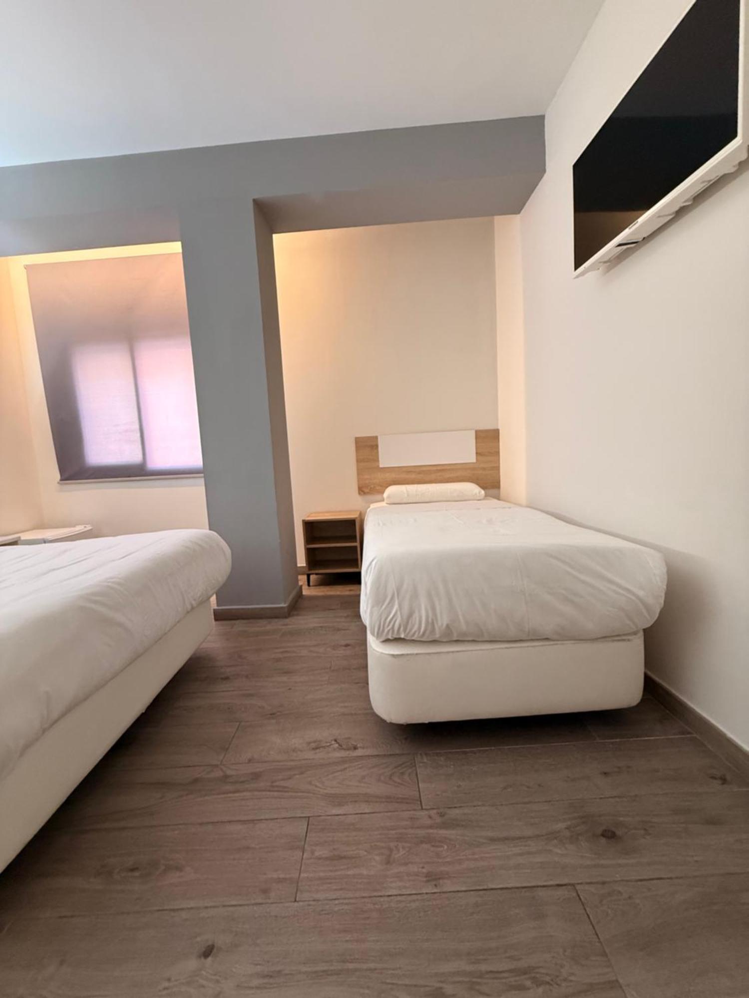 ולנסיה Hostal Letto Dal Mare מראה חיצוני תמונה